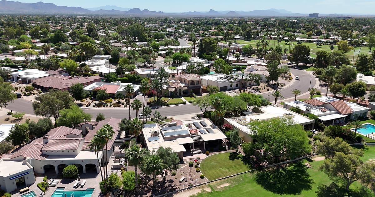 How Much Energy Do Solar Panels Produce Per Day In Arizona?