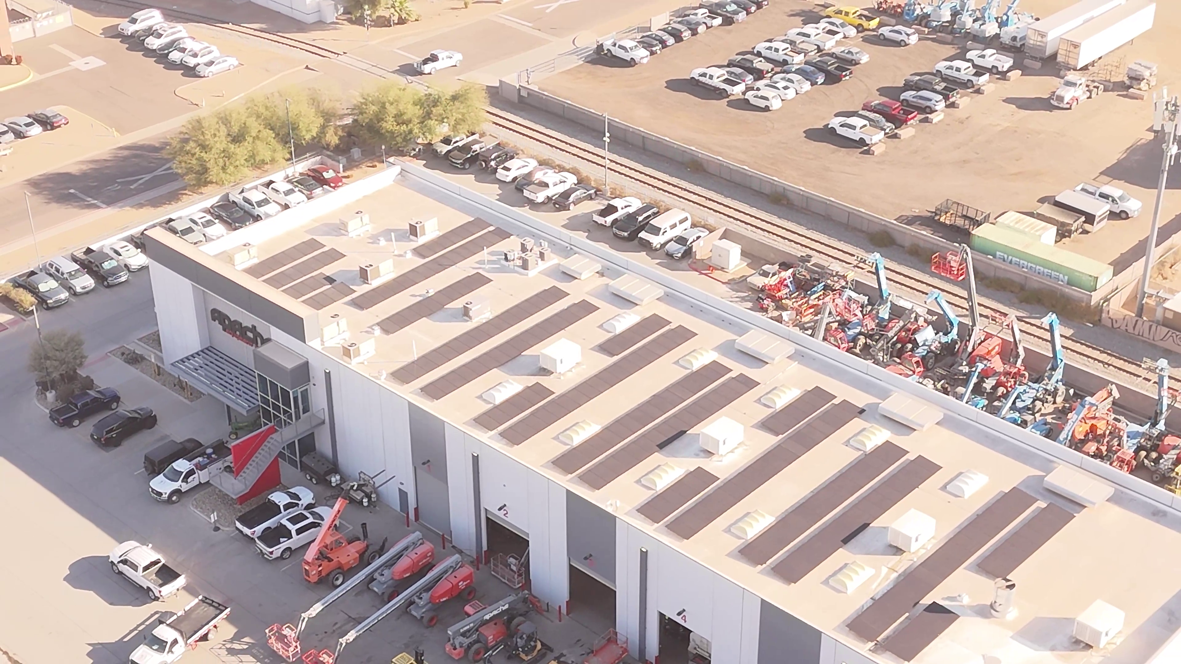 What are the Benefits of Commercial Solar Panels?