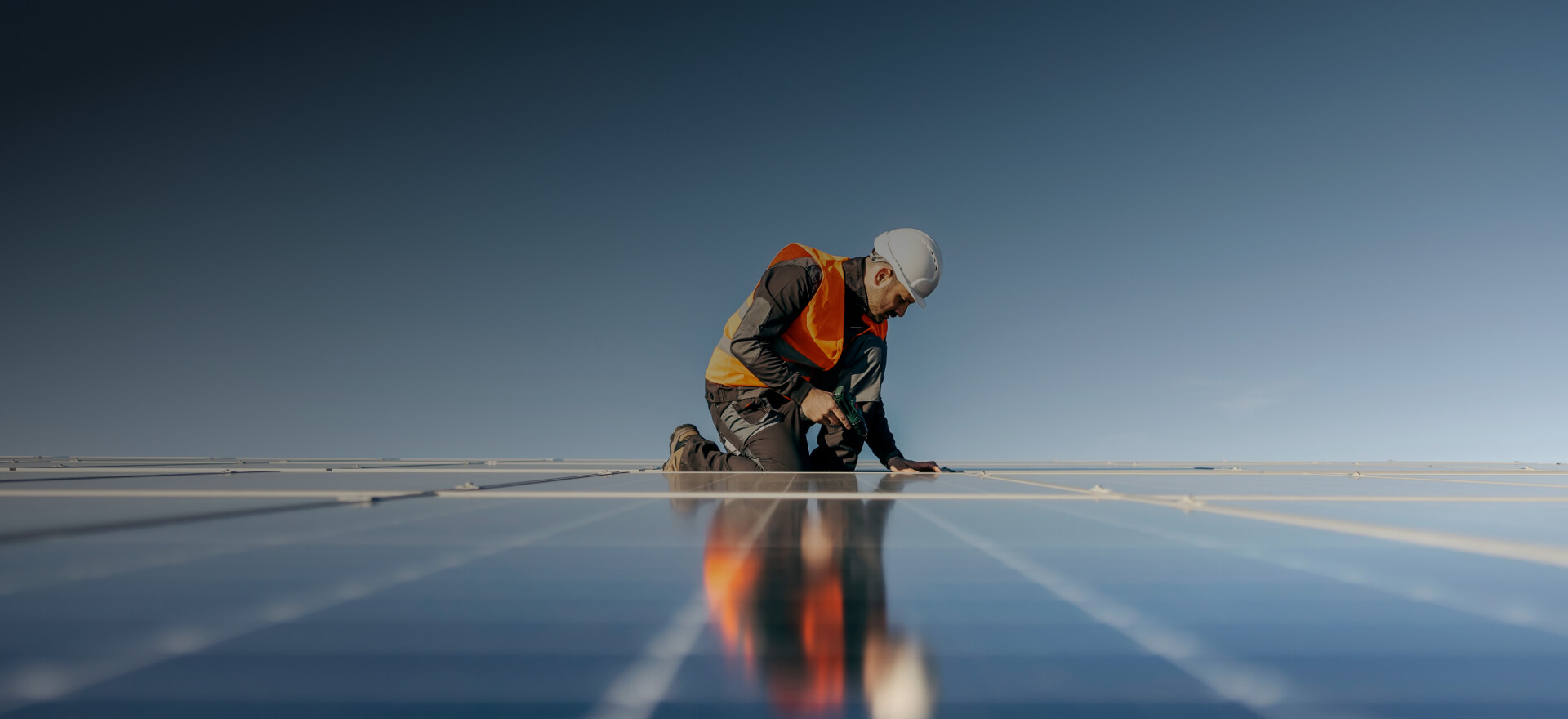 Arizona’s Premier<br> <span>Solar + Battery<br /> Installer</span>